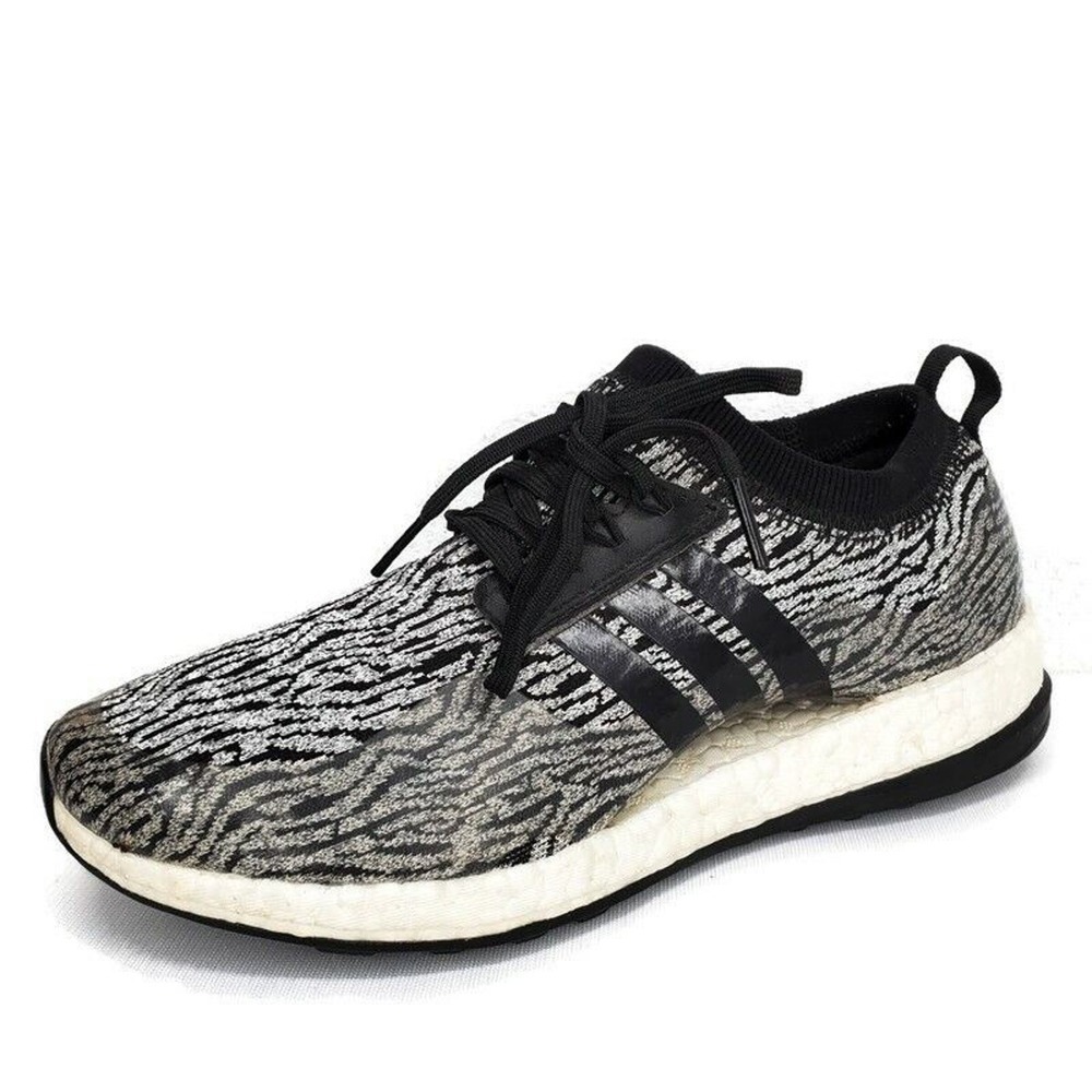 Adidas Womens SZ 6.5 Pureboost XG Black Spikeless Gold Shoes F33692